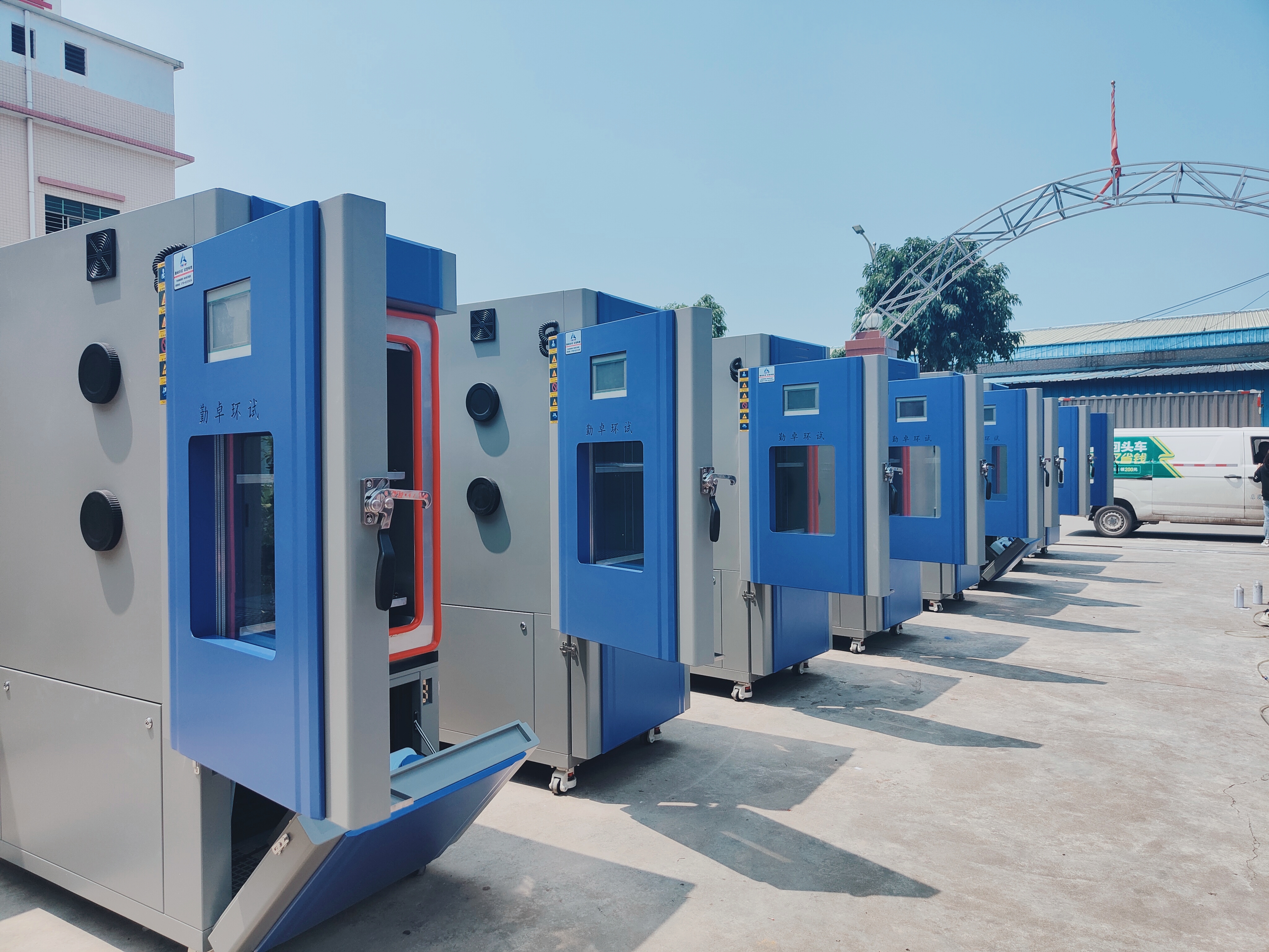 С����ʽ�ߵ���������