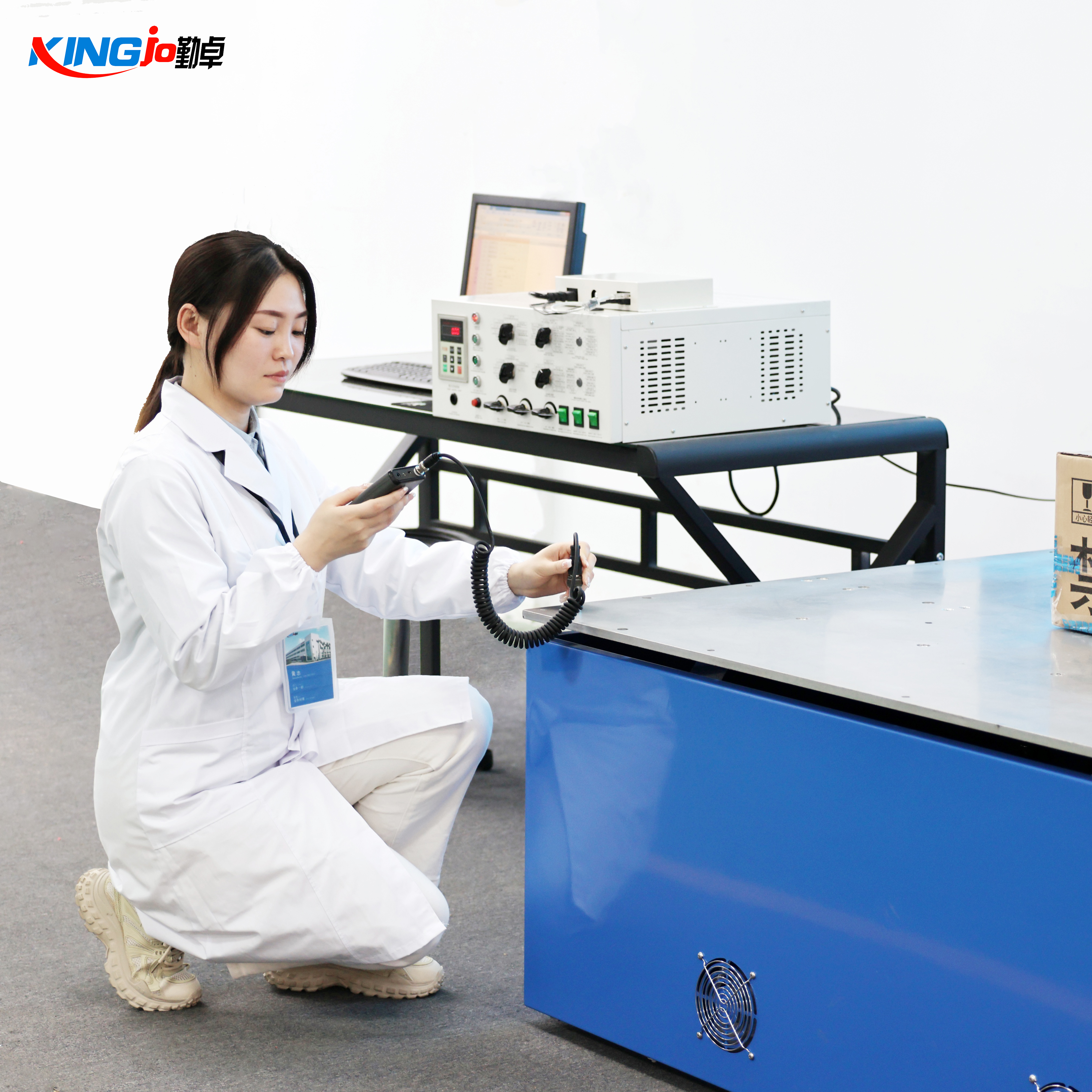 电磁式振动台 电磁式振动台