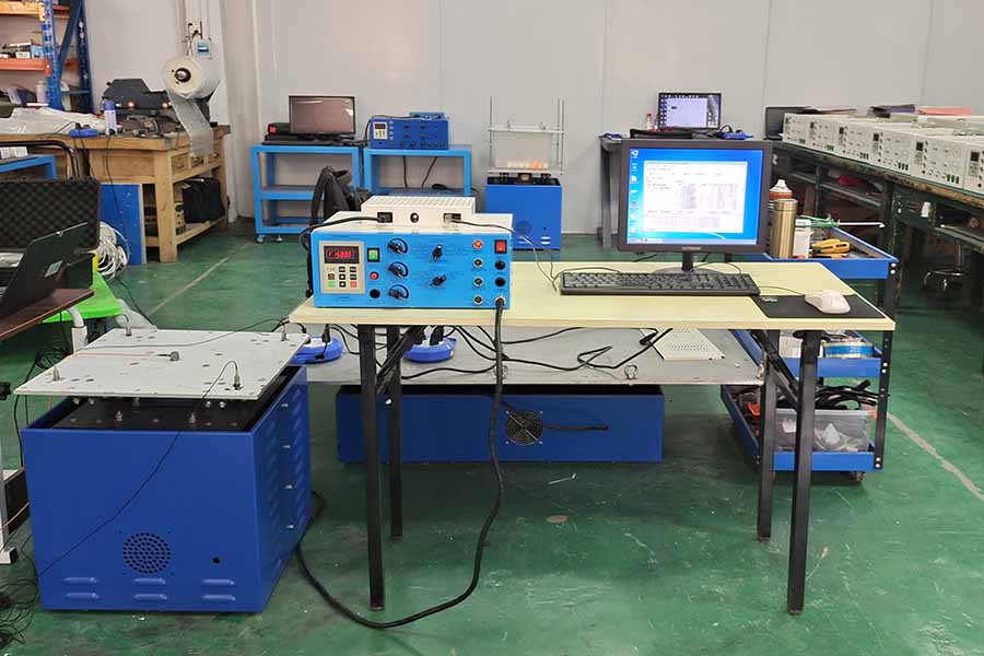 电磁式振动台 电磁式振动台