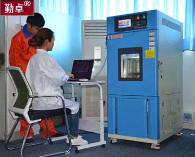 PCB�õĺ��º�ʪ������