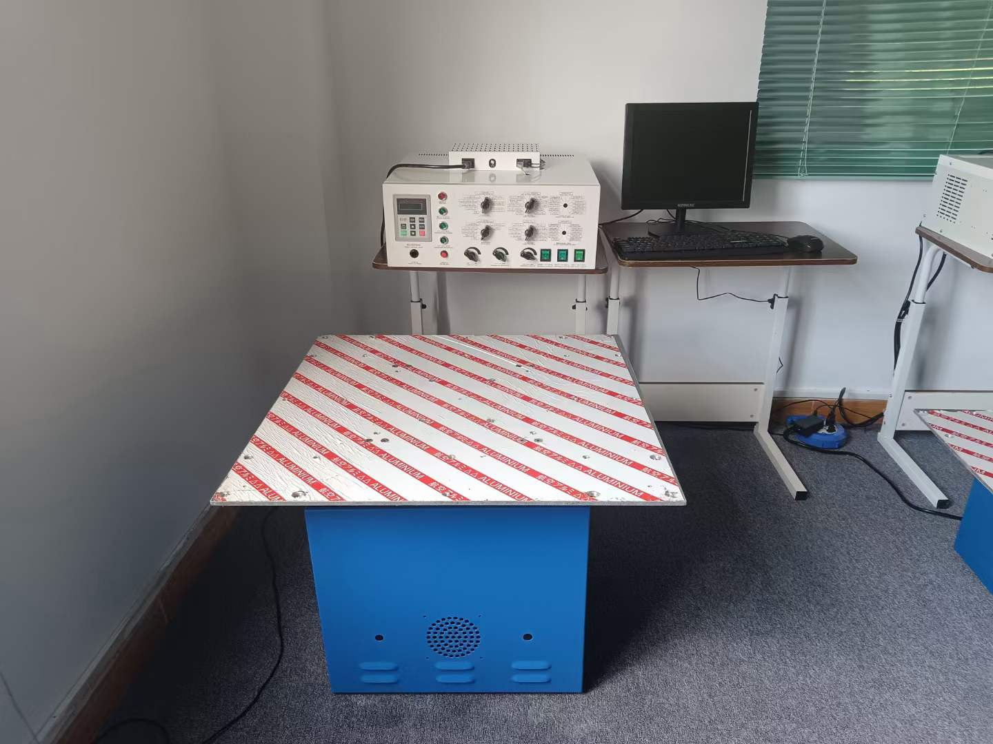 ������̨ʵ�顢������̨���綯ʽ��̨